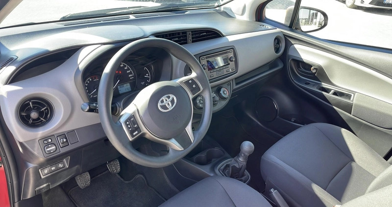 Toyota Yaris cena 49900 przebieg: 5706, rok produkcji 2020 z Bochnia małe 379